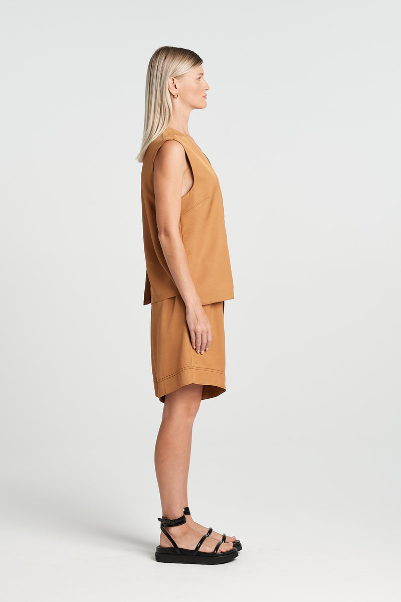 INTENT SHORT | CINNAMON