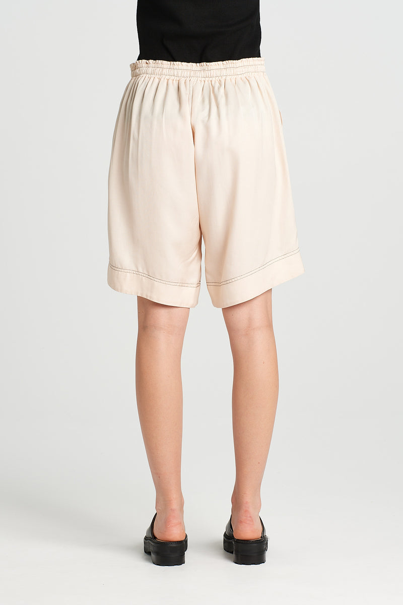 INTENT SHORT | DUST